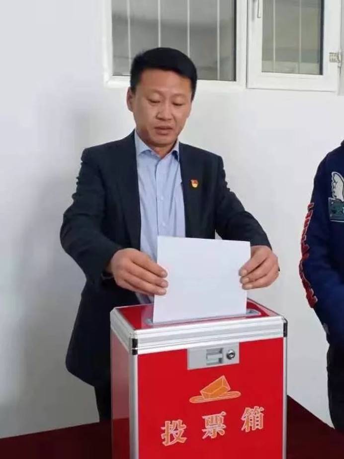 说明:C:/Users/DELL/AppData/Local/Temp/WeChat Files/30e4705adc096d09a0f8e4f5d3e8e896.jpg